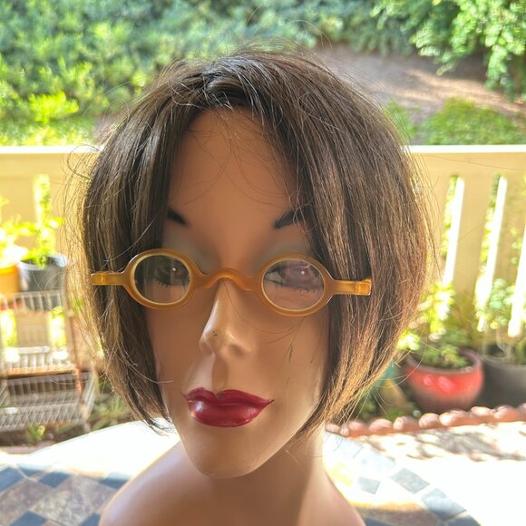 vintage designer mini circle reading glasses with case - Picture 9 of 9